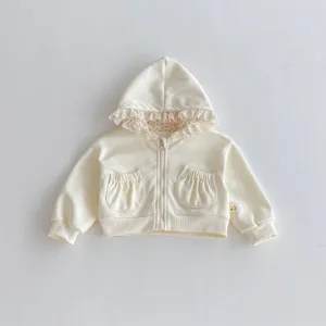 Baby meisjes capuchonvest met schattige kanten bloemenrand en comfortabele zakken.