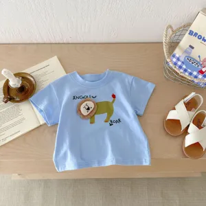 Infant short sleeve t-shirt, cute cartoon lion patch design, soft fabric, comfortable summer top.