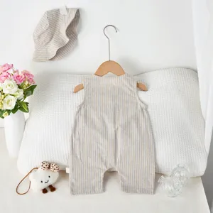 Baby gestreepte katoenen romper en bijpassende hoed set schattige zomerkleding