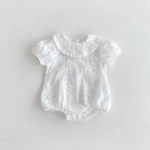 Infant baby girl white romper detail, cute floral embroidery, doll collar, short sleeves.