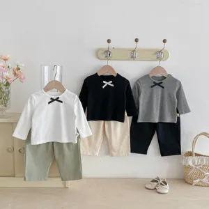 Mädchen Herbst Baumwoll Langarmtop und Freizeithose Set, süßes Schleifendetail, weicher Stoff.