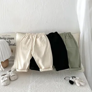 Kinder lose Baumwoll Freizeithose für Mädchen, bequeme Herbsthose mit elastischem Bund und Taschen.
