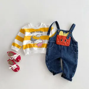 Kleinkind süß Dinosaurier Print Sweatshirt Jeans Latzhose Set Detailansicht weich