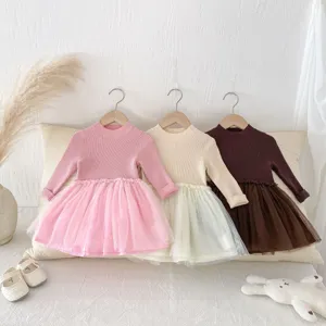 Dettagli vestito principessa maniche lunghe maglia tulle per bambina, tre splendidi colori.