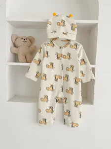 Newborn baby waffle romper and hat set with cute animal print, comfortable long sleeve infant wear.