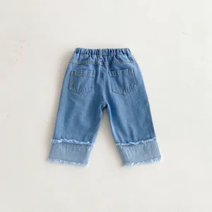 Kids casual loose wide-leg washed denim pants for girls, autumn new stylish frayed cuffs.