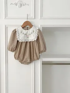 Infant baby girl long sleeve plaid romper with floral lace collar, cute spring bodysuit.