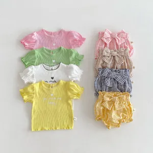 Set estivo neonata maglietta maniche a sbuffo e pantaloncini con fiocco a quadri, carino.