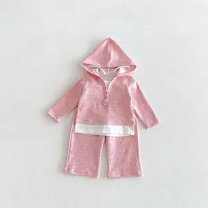 Mädchen Frühling Fake-Zweiteiler Kapuzenshirt und weite Hose Freizeitset, süßes Kinder Outfit.