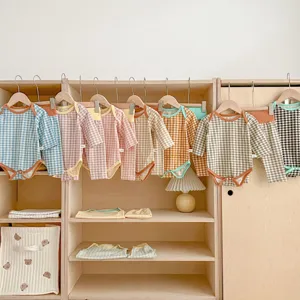 Set body e pantaloni a vita alta in cotone a quadri per neonato, pigiama comodo a maniche.
