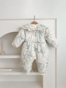 Thickened baby infant warm romper with cute lace collar, winter outerwear for baby girls.