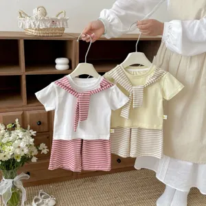 Sommerkleidung für Kleinkinder Mädchen Kurzarmshirt und gestreifte Shorts Set