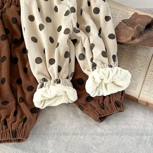 Pantaloni invernali neonato in corduroy spesso a pois carini, caldi e comodi per piccoli.