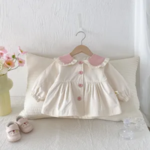 Bonita chaqueta de algodón para bebé con cuello rosa, prenda de otoño estilo princesa infantil.