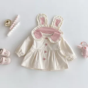 Chaqueta con capucha y orejas de conejo para niña cuello rosa abrigo algodón detalle