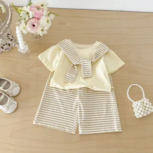 Süßes Baby Kleinkind Sommer Outfit Kurzarm T-Shirt mit gestreiften Shorts für Mädchen