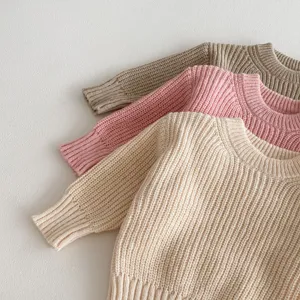 Suéter de punto liso para bebé con cuello redondo, manga larga para niños pequeños.