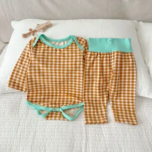 Completo neonato in cotone con body a quadri e pantaloni a vita alta, pigiama dolce.