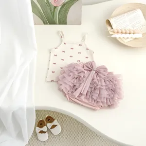 Baby Sommer Rippstrumpf Tanktop und rosa Rüschen Schleife Shorts Set süßes Sommeroutfit.