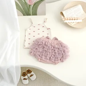 Süßes Sommer Baby Mädchen Set mit Trägertop und Rüschenhose, niedlicher Schleifen Print