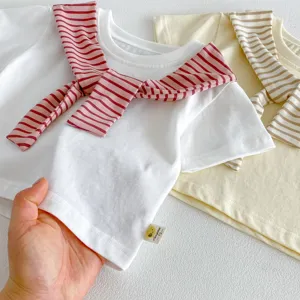 Kleinkind Baby Mädchen Sommer Kurzarm T-Shirt mit gestreiftem Schal Detail Ansicht gut