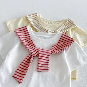 Kleinkind Baby Sommer Kurzarm T-Shirt Set mit modischem gestreiftem Schal Design süß
