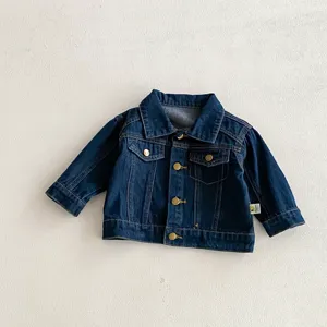 Classica giacca in denim blu scuro per neonati e bambini con bottoni in metallo resistenti.