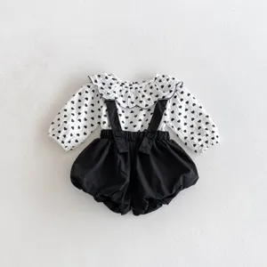Infant baby girl autumn cotton outfit detail, cute heart print doll collar shirt and bloomers.