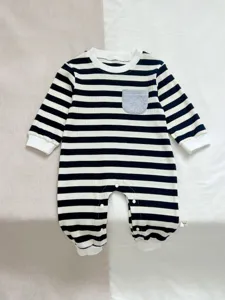 Mono bebe a rayas manga larga mameluco ropa de recien nacido con bolsillo en el pecho suave