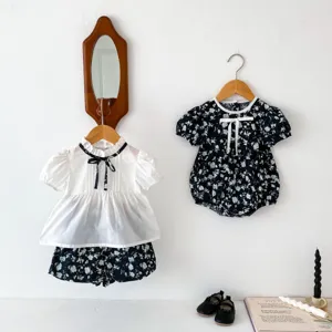 Baby Mädchen Sommer Koreanischer Stil Blumen Kurzarm Puppenkragen Top Shorts Strampler Zweiteiliges Set Kleinkind Kinder Bekleidung