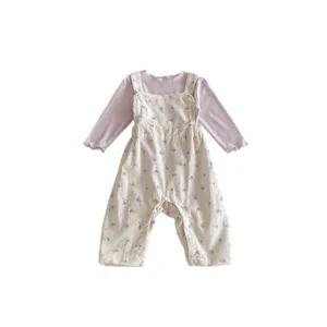 Süßes Baby Mädchen Herbst Set Langarmshirt und schöne Cord Latzhose süße Kleidung zwei Teile