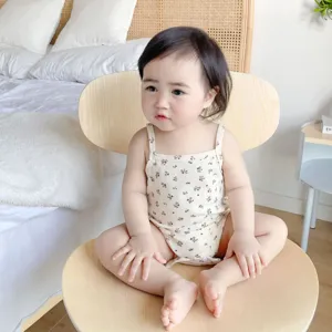 Lindo body de bebé niña con tirantes florales verano algodón delgado mameluco infantil