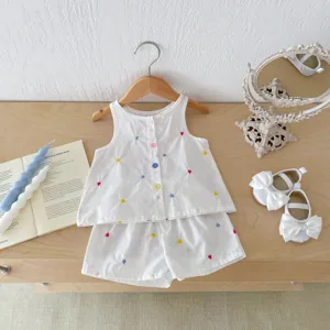 Set estivo due pezzi per bambina piccola top smanicato bianco pantaloncini ricamo cuore colorato