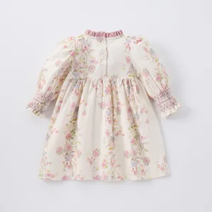 Vestido de manga larga con estampado floral para niñas con volantes y botones para primavera y otoño.