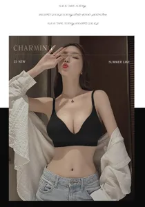 Vue détaillée du soutien-gorge push-up sans coutures en noir, design sans armatures confortable.