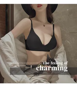 Soutien-gorge sans armatures sans coutures pour femmes, design push-up pour un galbe naturel.