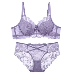 Ensemble de lingerie en dentelle sexy française, soutien-gorge et slip violet, vue principale