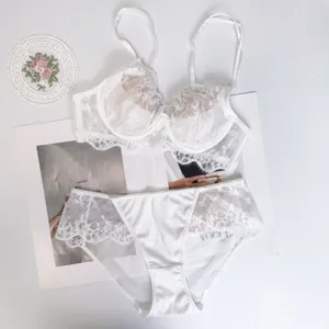 Conjunto de sujetador y bragas de lenceria sexy de encaje blanco sin forro para mujeres