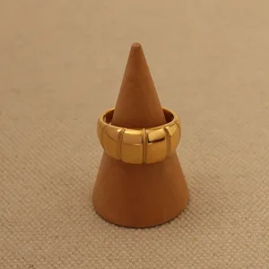 Ins Style Stainless Steel Ring For Women PVD 18K Gold Plated Geometric Grooved Band Ring Light Luxury Tarnish Free Jewelry