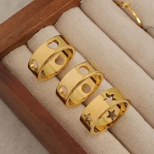 Gouden roestvrijstalen holle ringen met hart en ster motief modieuze dames sieraden