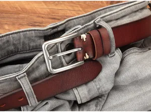 Herren Vintage Echtleder Gürtel Detail, hochwertiger Rindslederriemen mit Metallschnalle.