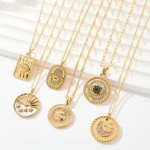 Collar Choker de Acero Inoxidable Chapado en Oro para Mujer Retro Relieve Mal de Ojo Sol Luna Moneda Colgante Diamantes de Imitación Collar Joyería Moda Regalo
