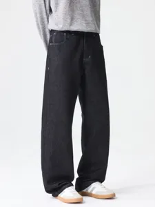 Men's loose fit straight leg dark blue denim jeans casual streetwear trousers for daily wear