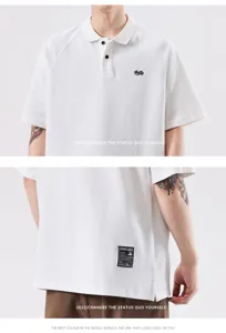 Camicia polo uomo casual ampia a maniche corte con colletto a revers e ricamo sul petto.