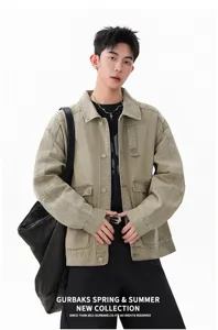Andrikó vintage casual zaketa, chalari khaki cargo panofori gia to fthinóporo tora.