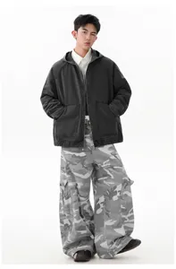 Veste en jean capuche lavée pour hommes style vintage décontracté, coupe ample vêtement travail.