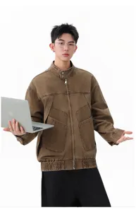 Vue détaillée de la veste de travail marron en coton rétro avec élégant col et poches.