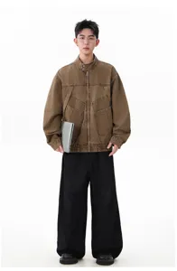Veste cargo homme en coton vintage détail, vêtement streetwear décontracté panneau.