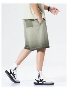 Gradient washed streetwear casual shorts, loose fit high street fashion men shorts detail.