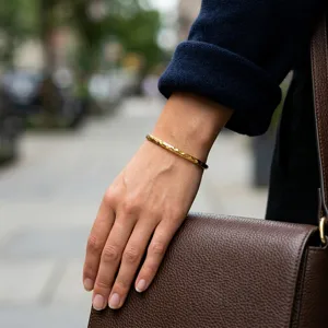 Minimalistisches 18K vergoldetes gehämmertes Edelstahlarmband Armreif für Damen Schmuck elegant